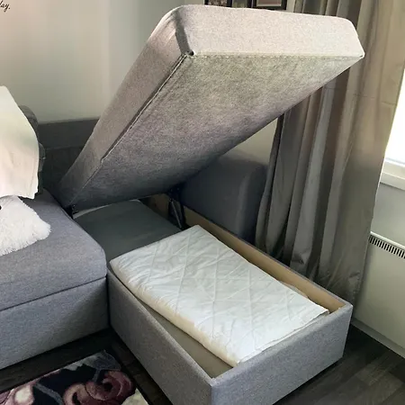Arctic Tiny House 아파트
