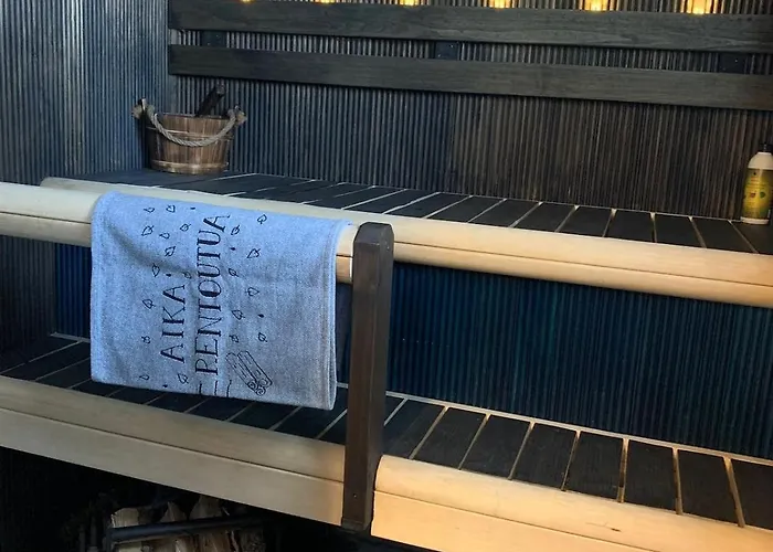 Vaaleanpunainen Pihatalo Lägenhet *